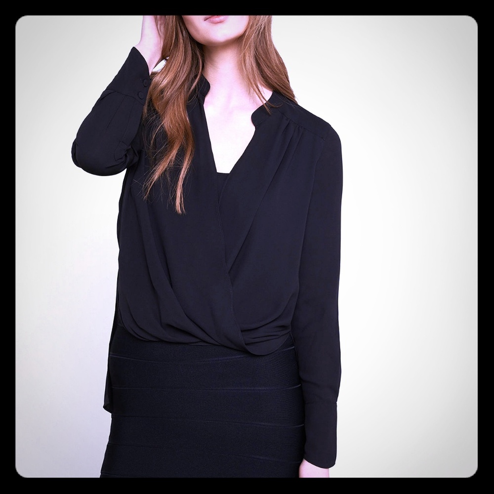 Bcbg black long sleeve flowing blouse
